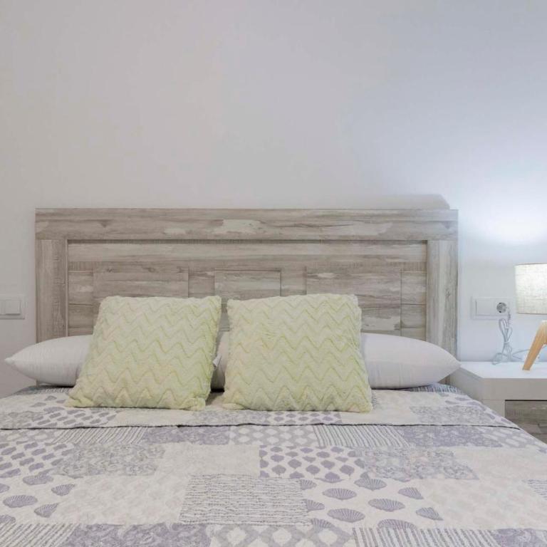 Alojamientos MarinDos - Apartamento de 2 dormitorios con terraza - 2