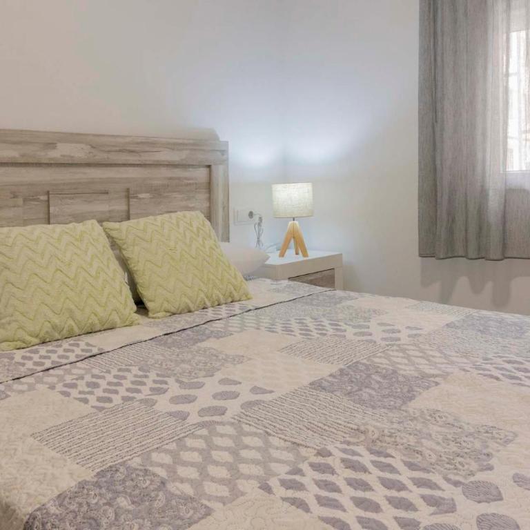 Alojamientos MarinDos - Apartamento de 2 dormitorios con terraza - 3