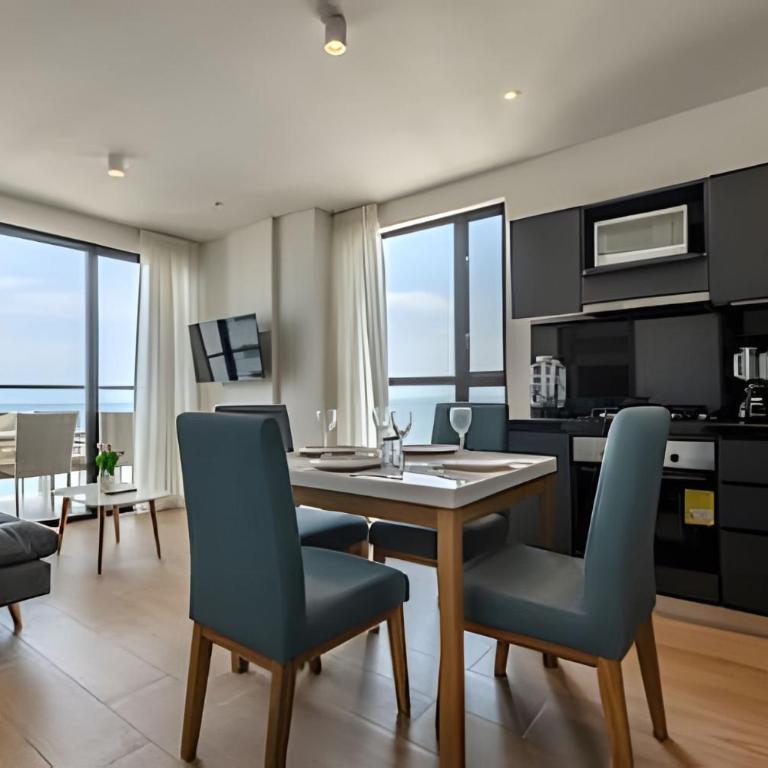 New Apt Beautiful Sea View and Walled City 2BR - Two-Bedroom Deluxe Apartment with Ocean View - 4
