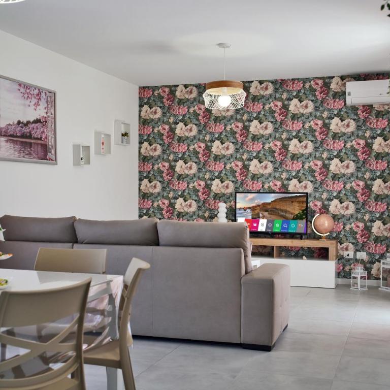 Laudani Homes - Two-Bedroom Apartment - 30