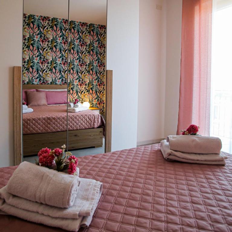 Laudani Homes - Two-Bedroom Apartment - 31