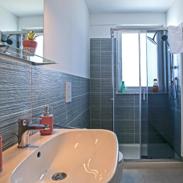Laudani Homes - Two-Bedroom Apartment - 33