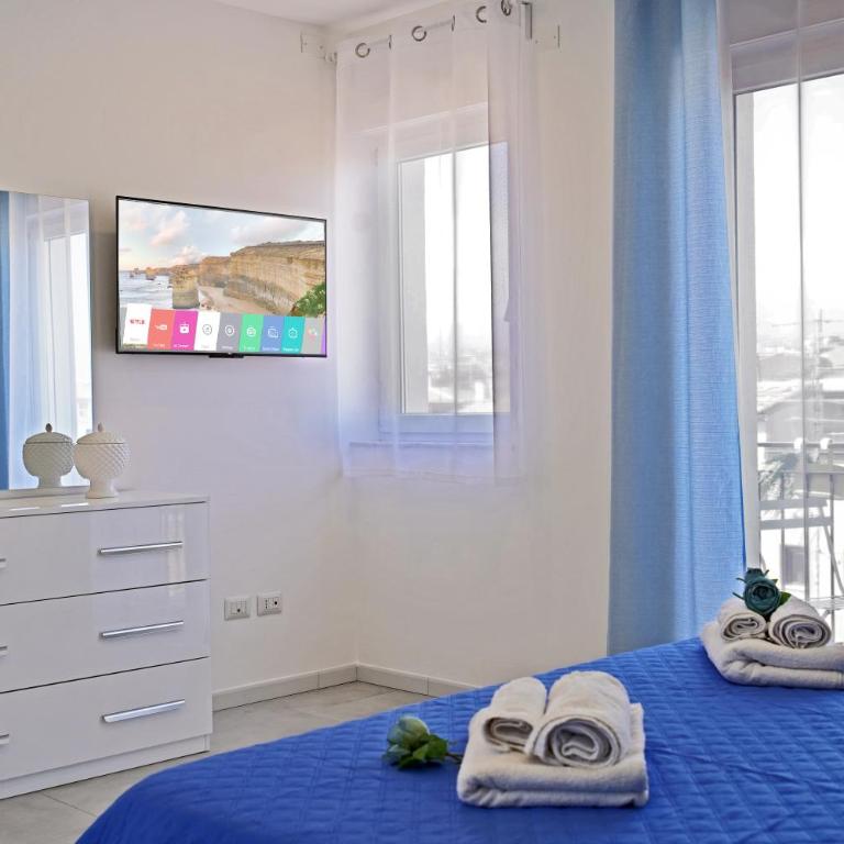 Laudani Homes - Two-Bedroom Apartment - 19