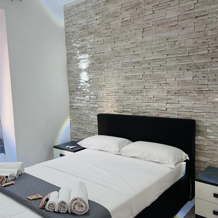 Apartment Colli [3m metro] - Appartamento con 2 Camere da Letto e Vista Città - 1