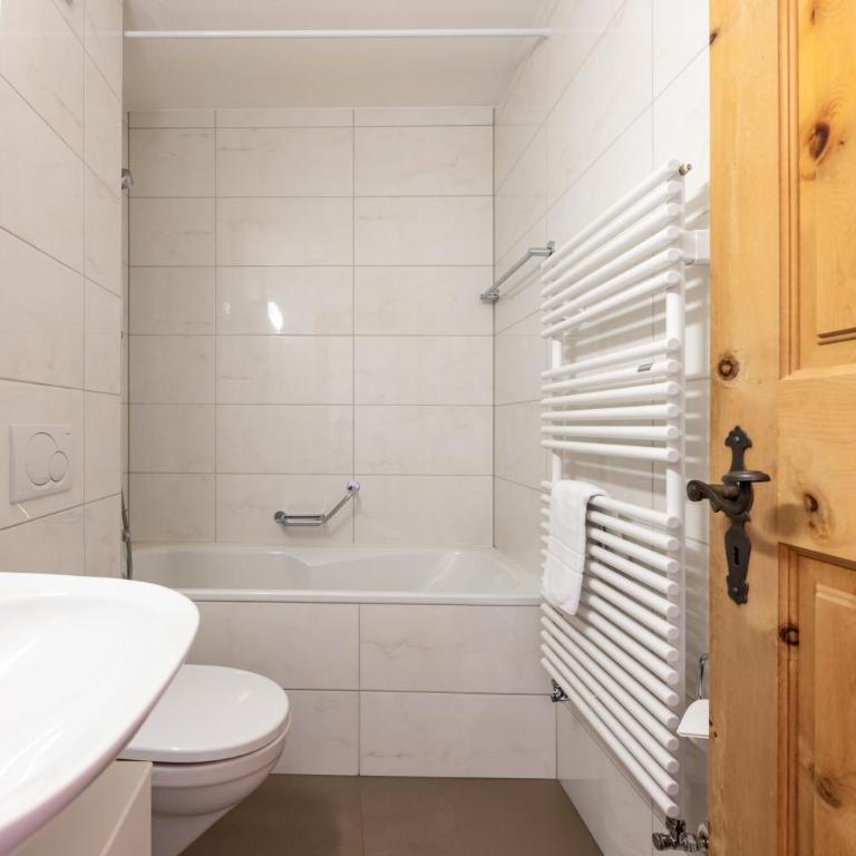 Charming Studio facing Piz Rosatsch - Apartment mit 1 Schlafzimmer - 12