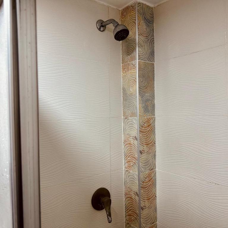 Hotel Tiwintza Internacional - Habitación Doble con baño privado - 2 camas - 3