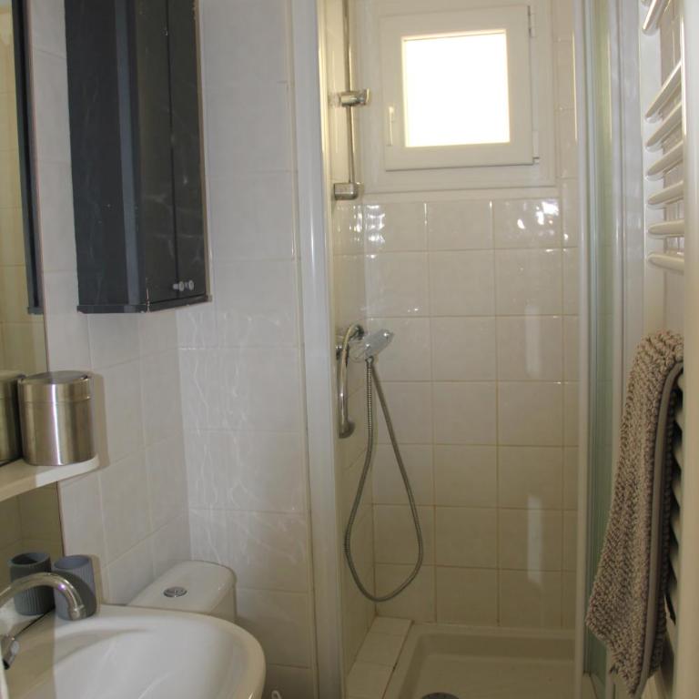 Charmant studio en bord de mer - One-Bedroom Apartment - 7