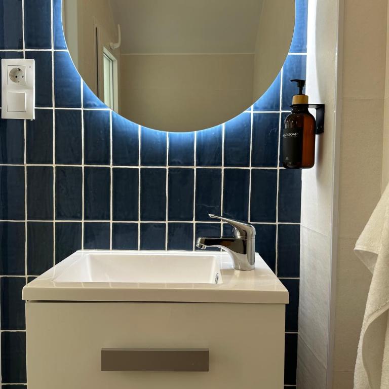 Ático con solárium y BBQ cerca del Centro 6 pax - Apartamento de 2 dormitorios - 17