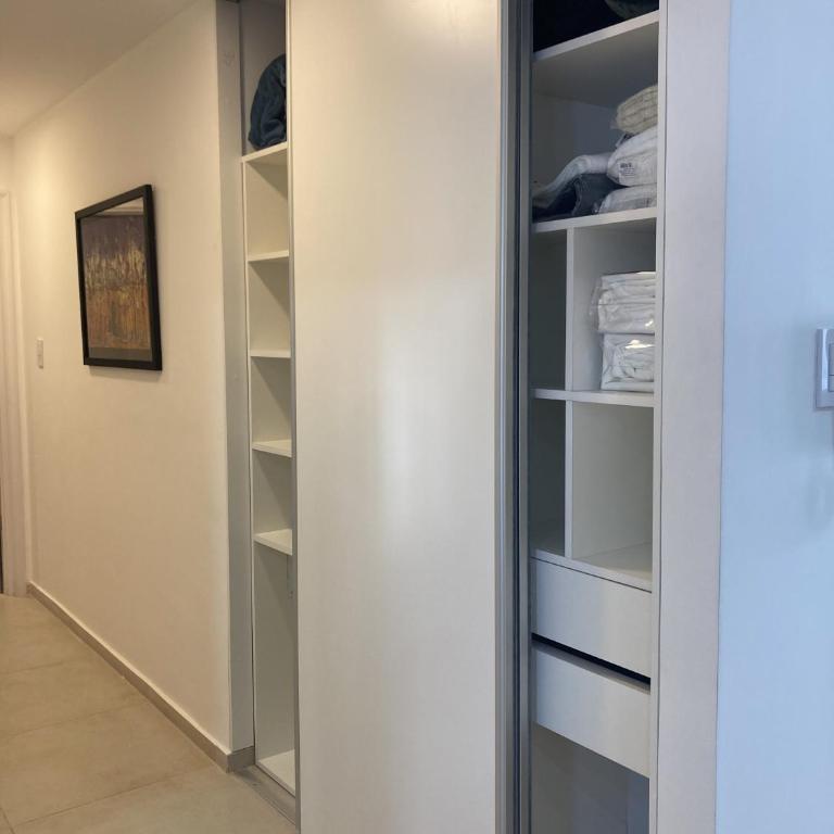 Plaza Paso, con cochera - Estudio con cama extragrande y sofá cama - 33