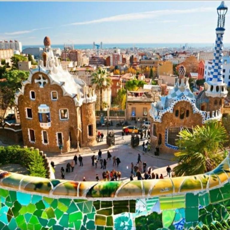 Apartamento exclusivo junto Sagrada Familia Barcelona - Three-Bedroom Apartment - 49
