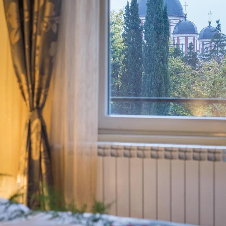 Garni Hotel Central Lux - Deluxe Double Room with Balcony - 9