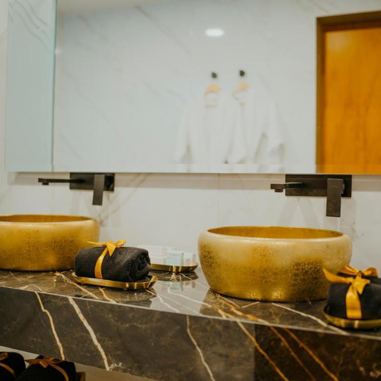 ArcoSodi Hotel Boutique - Suite con bañera de hidromasaje - Cama extragrande - 11