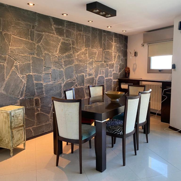 Moderno piso con vista al río en zona residencial - Apartamento de 3 dormitorios - 3