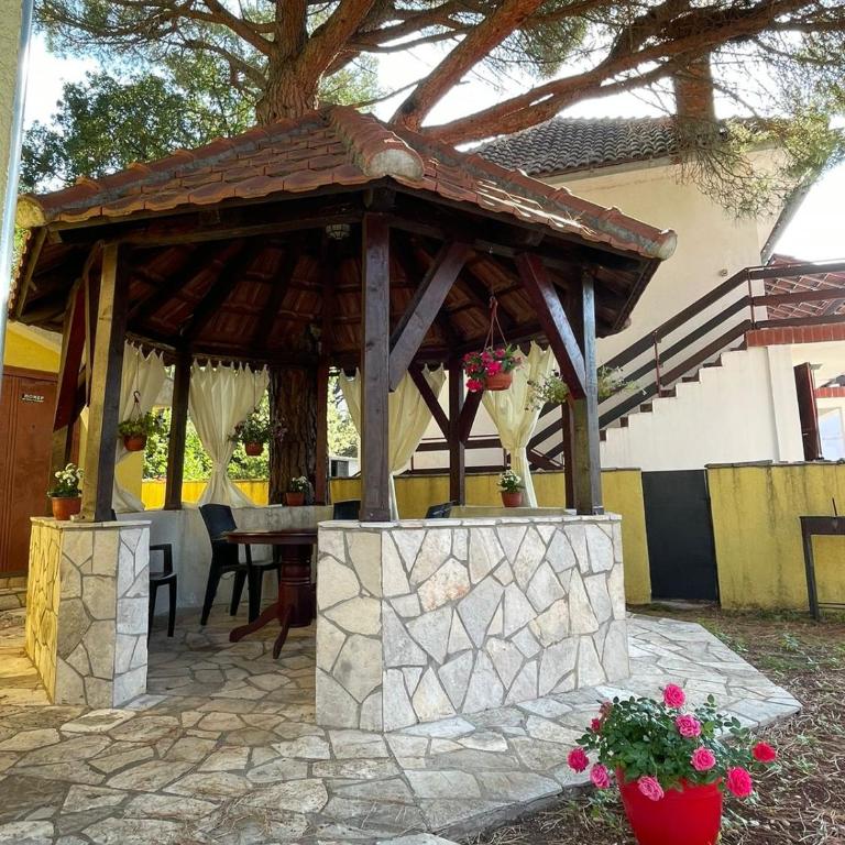 Apartments Villa-G Lustica - Apartman sa 2 Spavaće Sobe i Terasom - 32