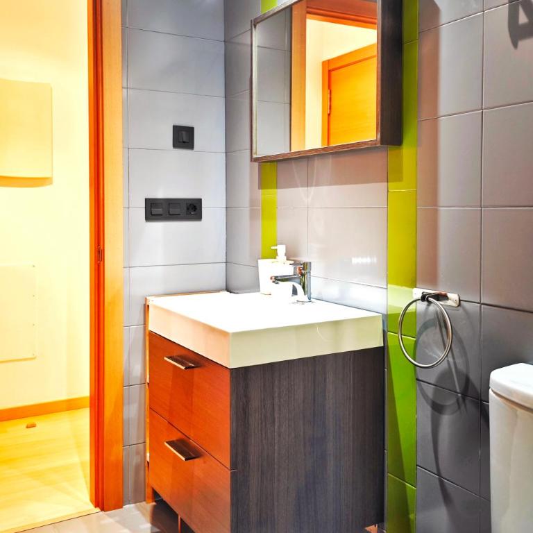 Desconectaengalicia Ático Castelao 50m Silgar - Apartamento de 2 dormitorios - 28