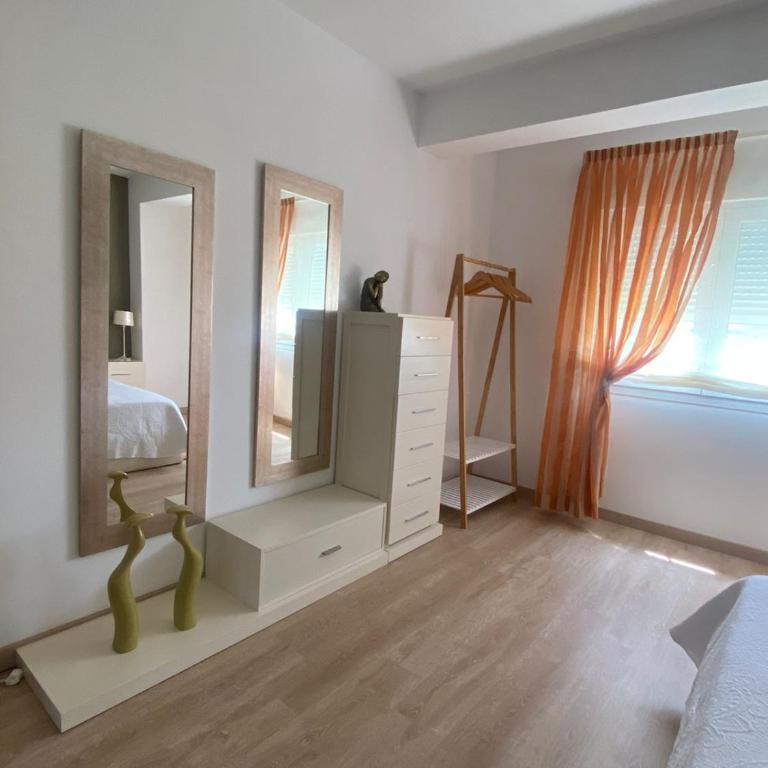 Precioso piso en pleno centro de O Grove - Apartamento de 3 dormitorios - 4