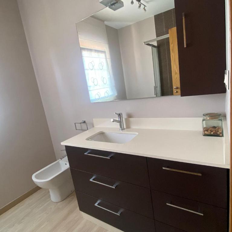 Precioso piso en pleno centro de O Grove - Apartamento de 3 dormitorios - 9