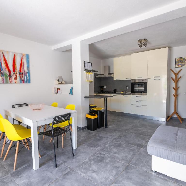 Casa TARA - Appartamento con 3 Camere da Letto - 11