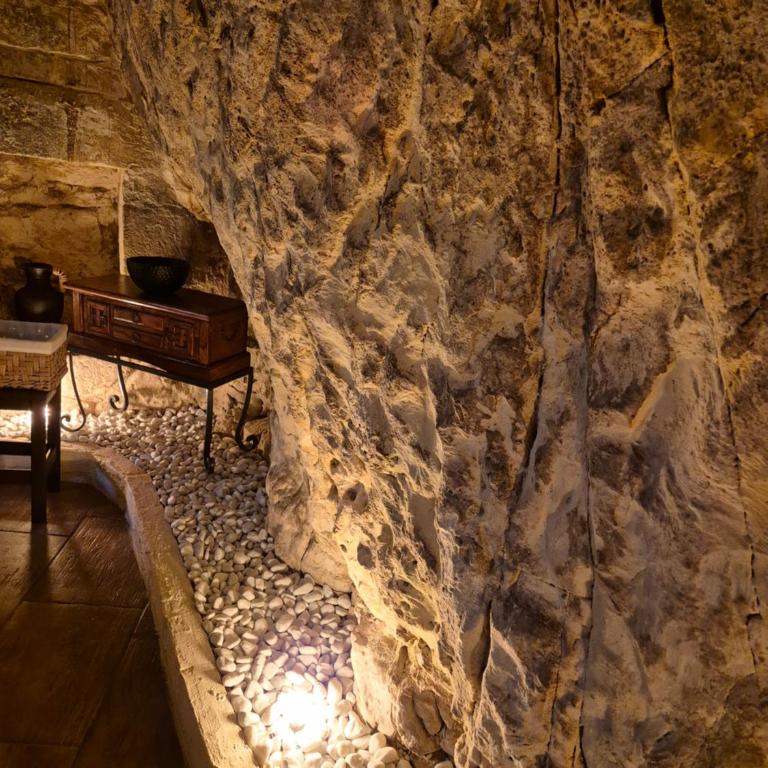 Domum in petra casa nella roccia Self check - in - Two-Bedroom House - 8