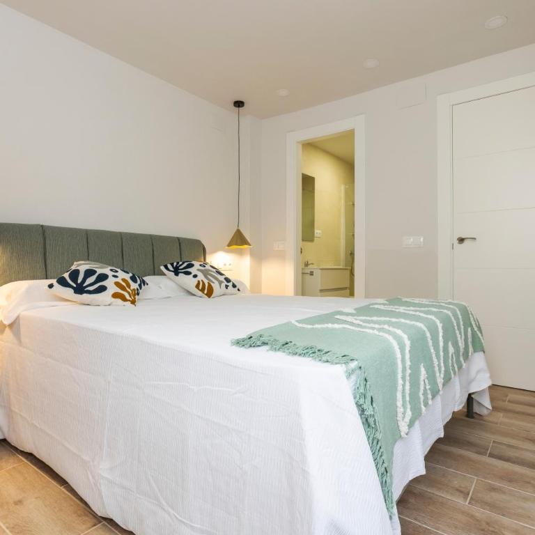 Málaga Chic Retreat - Apartamento de 2 dormitorios - 8
