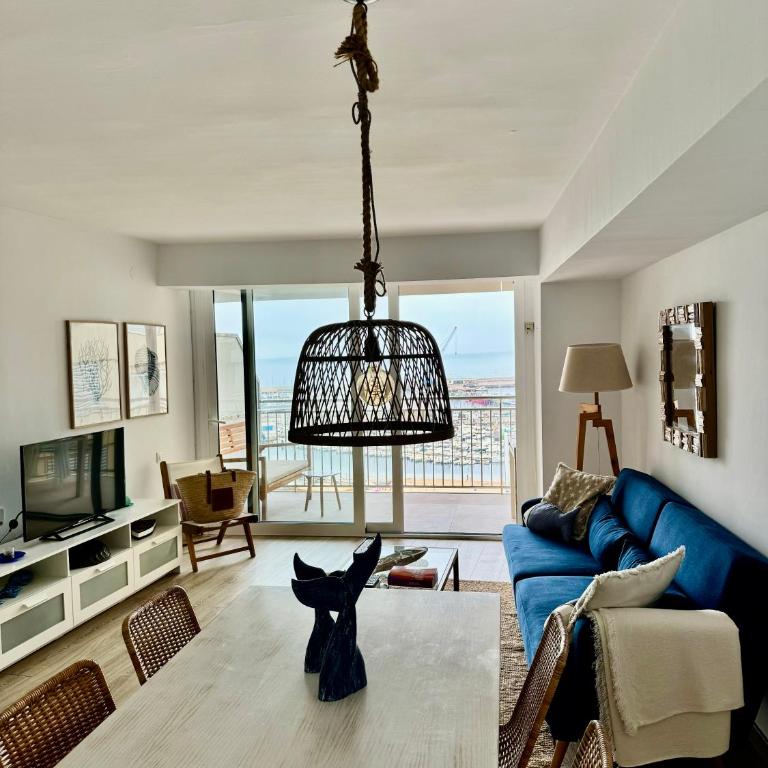 Precioso apartamento delante del mar en Palamós - Three-Bedroom Apartment - 10