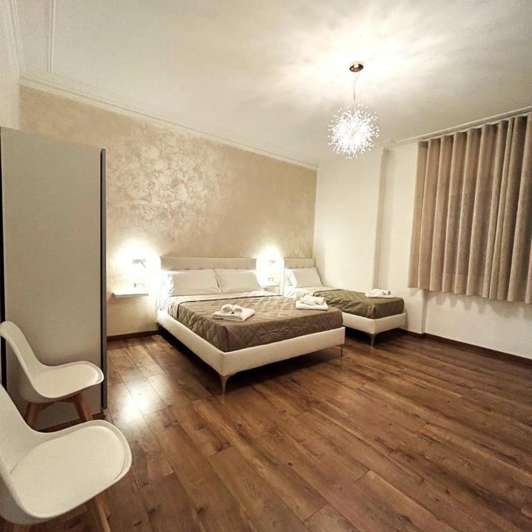 EFFE Home - Three-Bedroom Apartment - 1