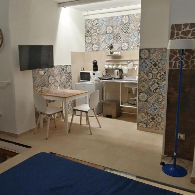 Domus Case Vacanze civico del mare - Deluxe Triple Room - 1