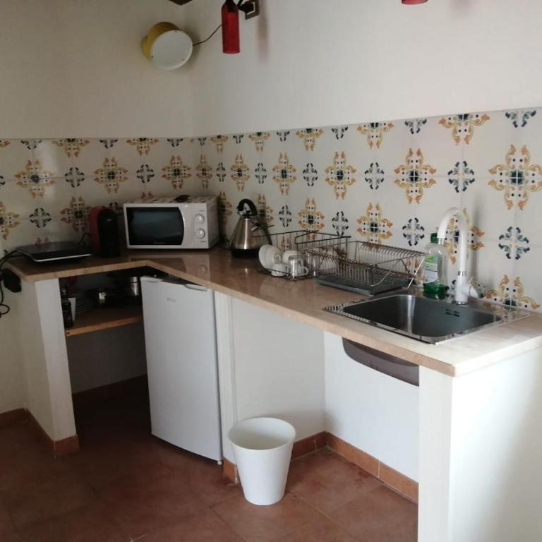 Domus Case Vacanze civico del mare - Triple Room with Terrace - 4