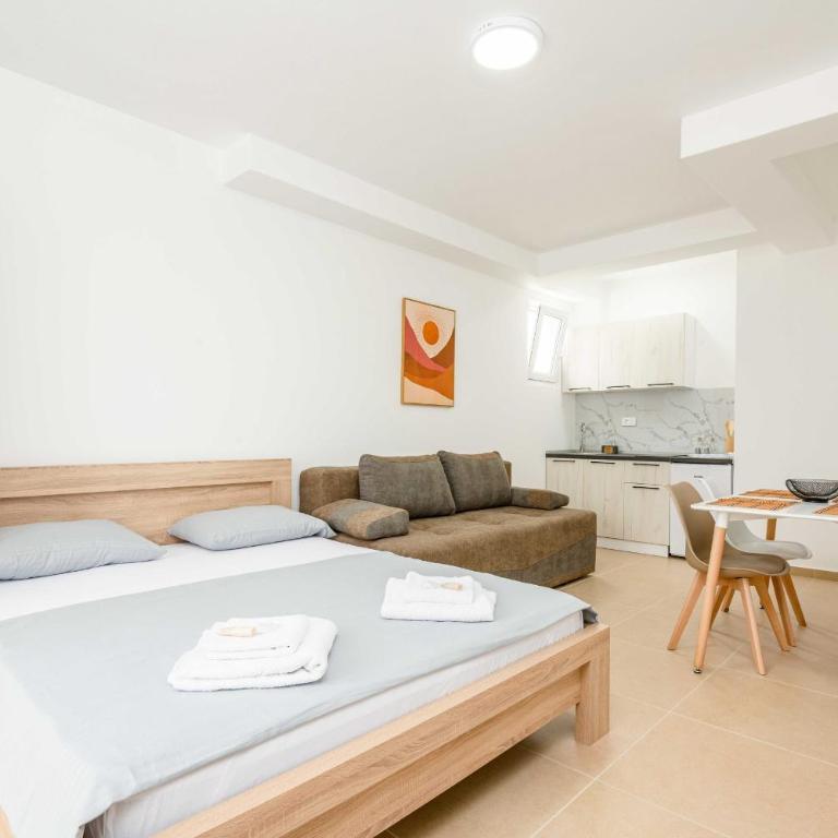 Apartments Milivojevic - Deluxe Studio Apartment - 12