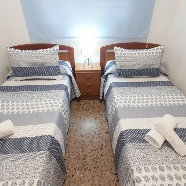JARDINES I y II - GANDIA - Alquiler solo a familias - Apartamento Deluxe de 3 dormitorios - 23