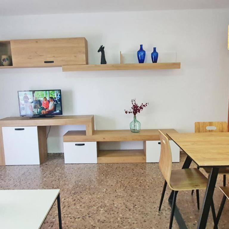 JARDINES I y II - GANDIA - Alquiler solo a familias - Apartamento Deluxe de 3 dormitorios - 30