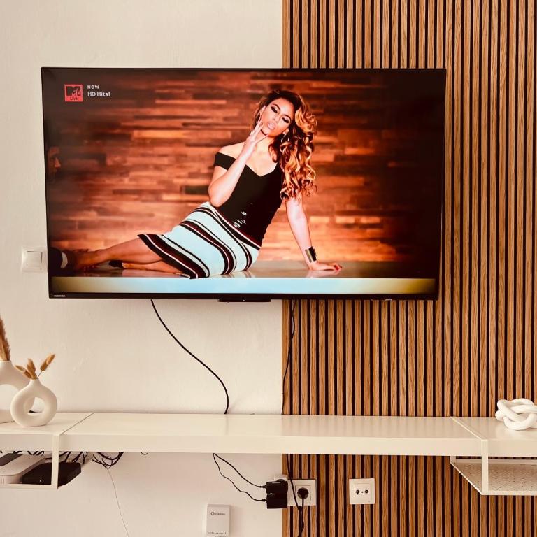 Los Boliches, nuevo, 3D, Wifi, AACC, Para 8 - Three-Bedroom Apartment - 6
