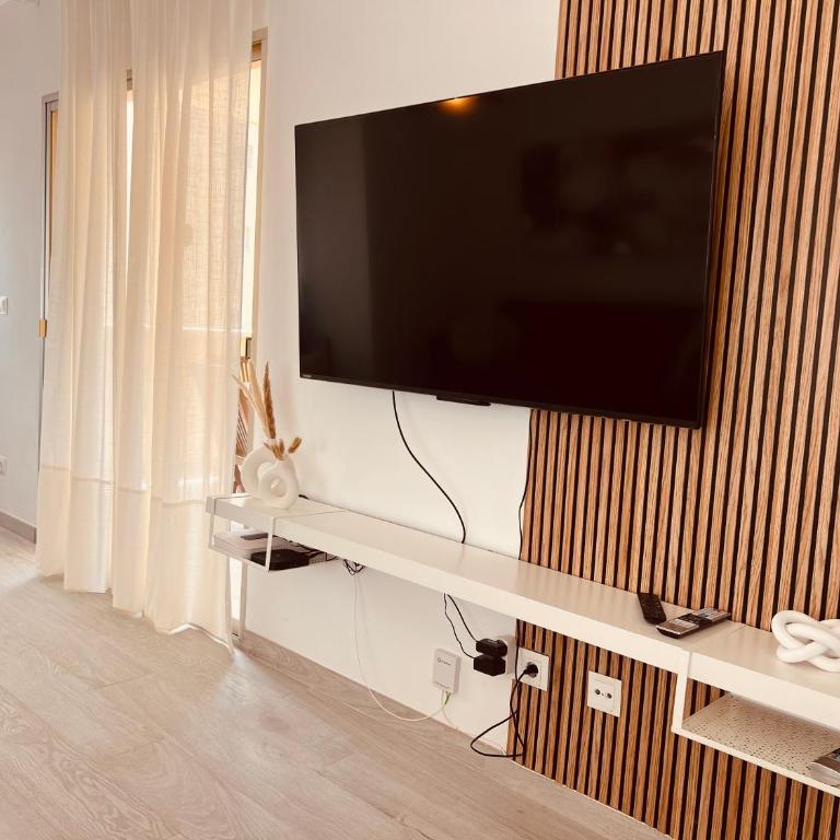 Los Boliches, nuevo, 3D, Wifi, AACC, Para 8 - Three-Bedroom Apartment - 19