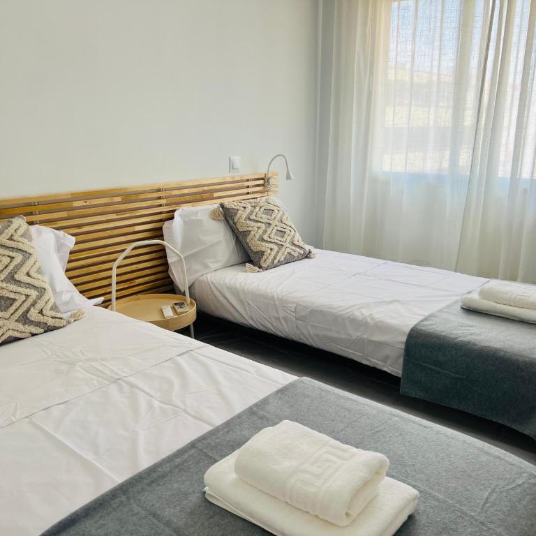 Los Boliches, nuevo, 3D, Wifi, AACC, Para 8 - Three-Bedroom Apartment - 32