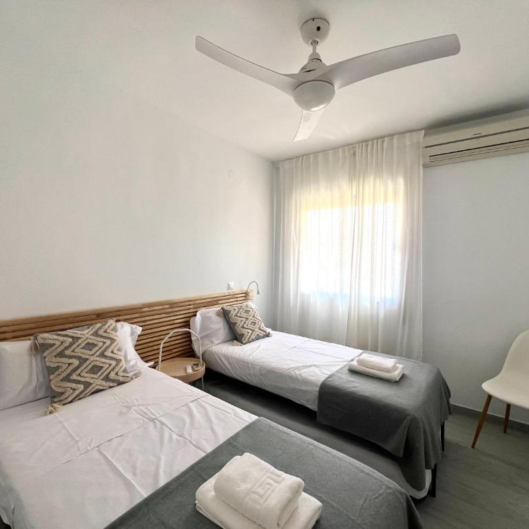 Los Boliches, nuevo, 3D, Wifi, AACC, Para 8 - Three-Bedroom Apartment - 31