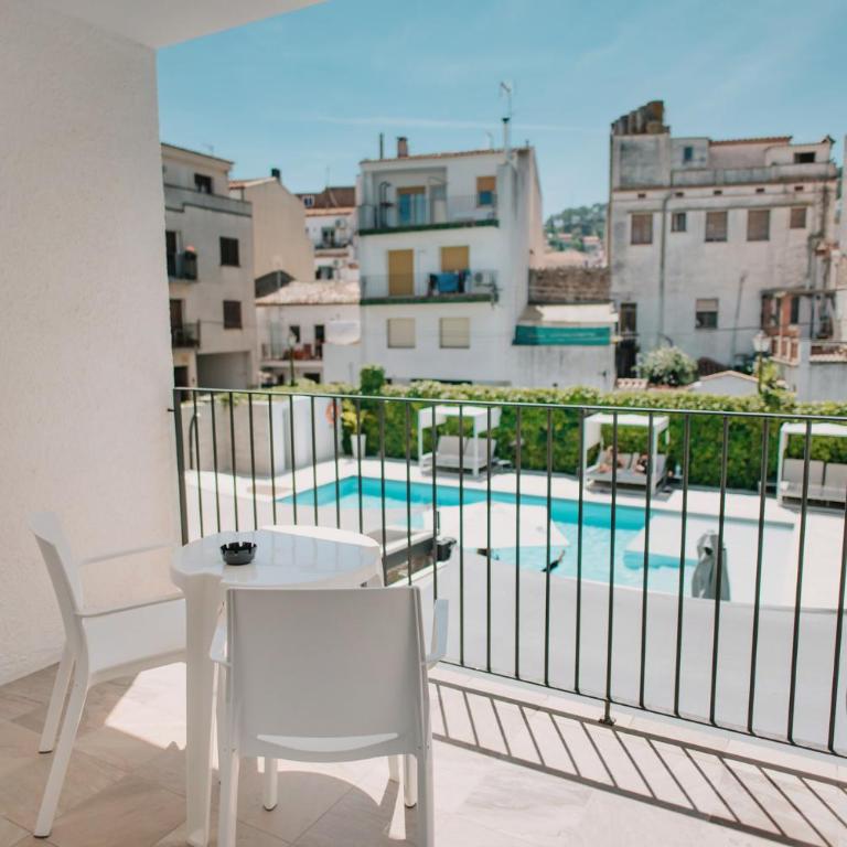 Hotel Windsor Tossa - Adults Only 16 - Habitación Doble Superior con vistas a la piscina - 1 o 2 camas - 4