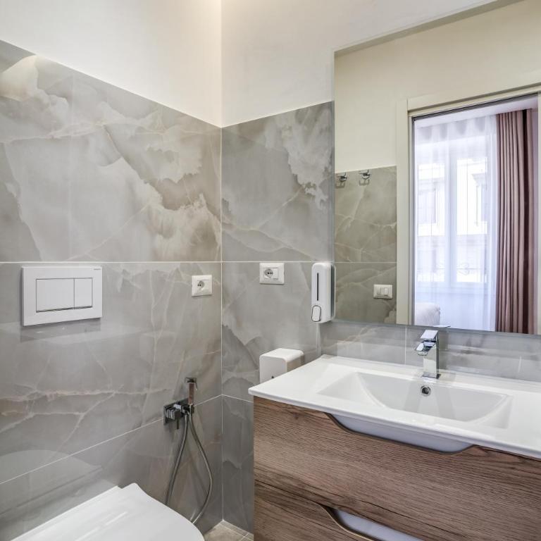 Vatican Eagle - Deluxe Doppelzimmer - 8