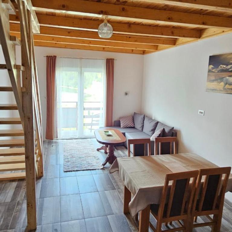 Apartmani JEZERO - Family Room with Lake View - 10