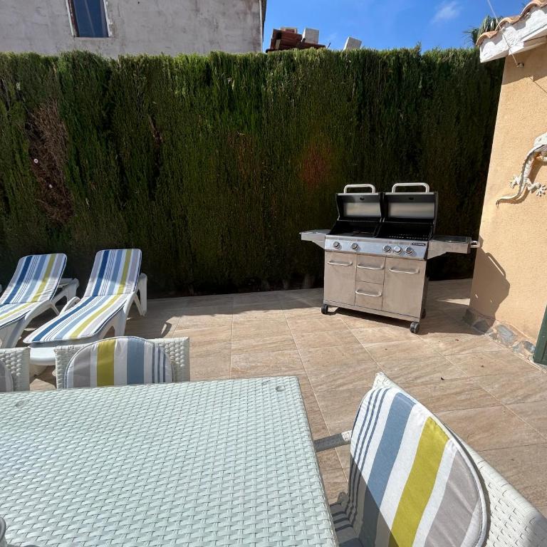 Villa Oregano Oasis Stunning Villa with own heated pool - Villa - 15