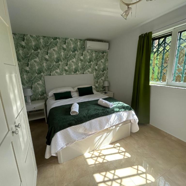 Villa Oregano Oasis Stunning Villa with own heated pool - Villa - 34