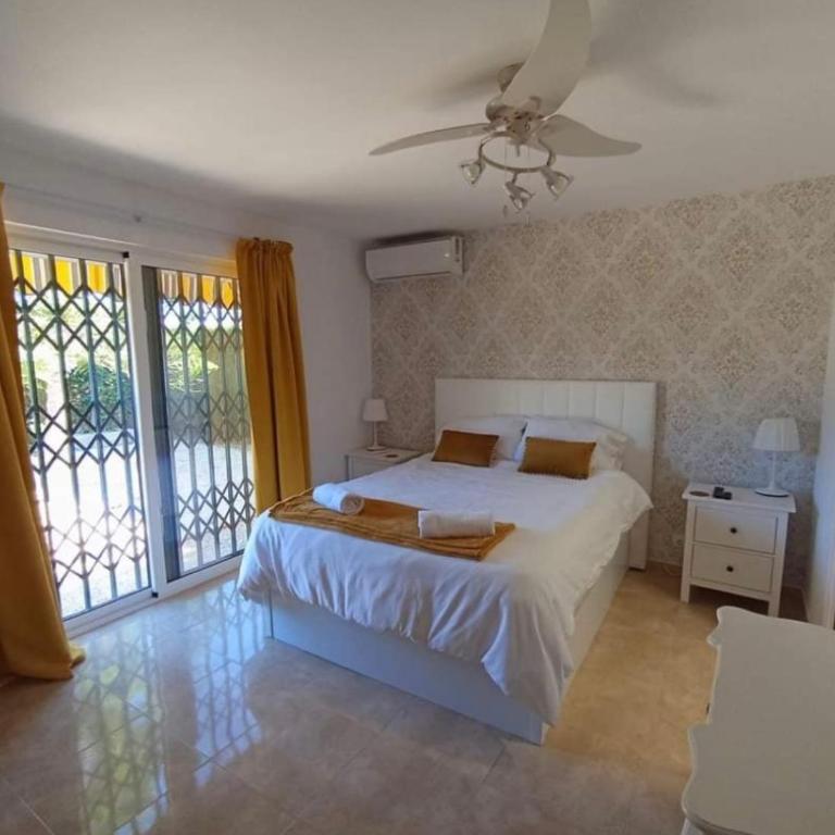 Villa Oregano Oasis Stunning Villa with own heated pool - Villa - 40