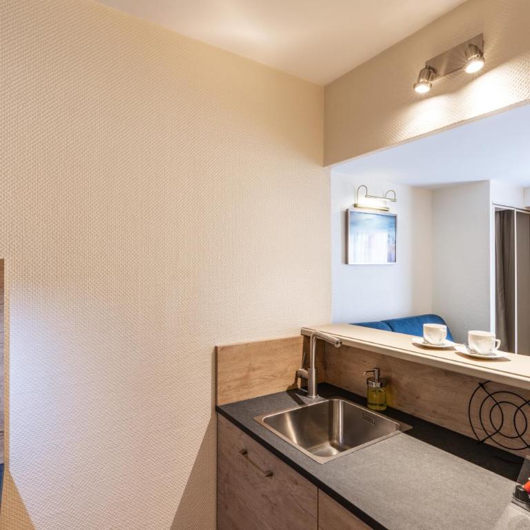 La Closerie SPA & Résidence Hôtel - Appartement 1 Chambre avec Balcon - 9