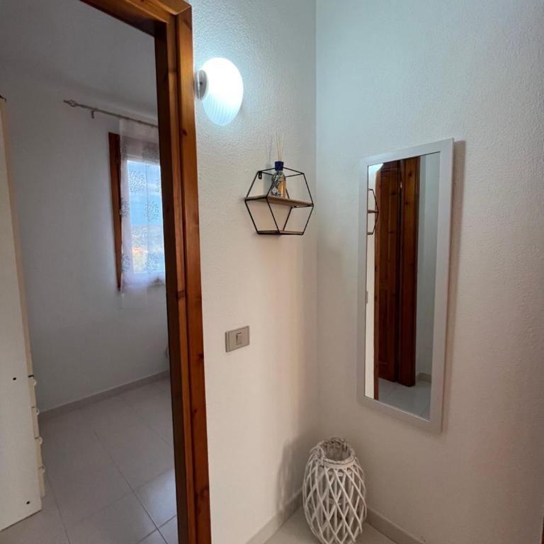 Villetta MP casa sviluppata su due piani con doppia veranda e parcheggio privato - Appartamento con 2 Camere da Letto - 12