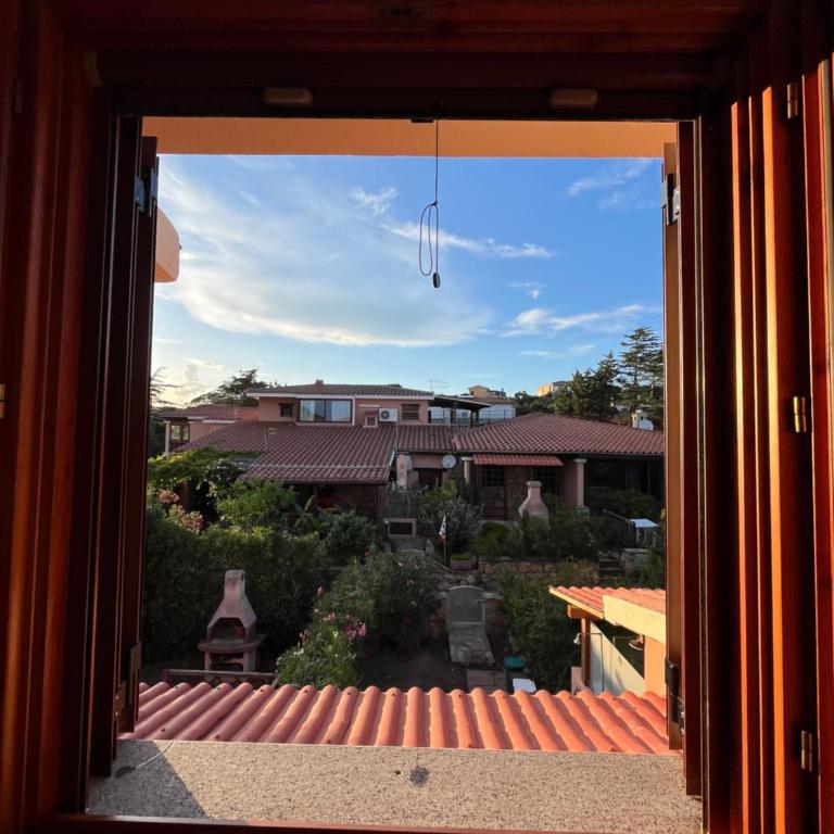 Villetta MP casa sviluppata su due piani con doppia veranda e parcheggio privato - Appartamento con 2 Camere da Letto - 39