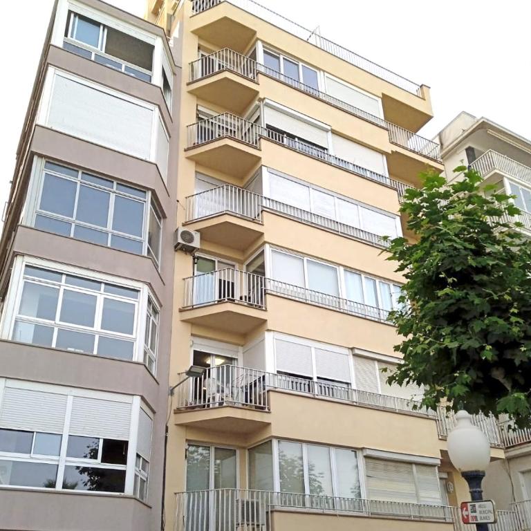 ALQUILER PISO BLANES con VISTAS AL MAR - Apartamento de 3 dormitorios - 20