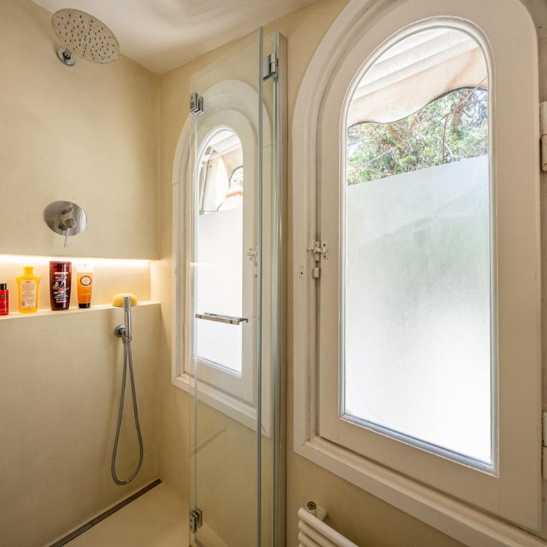 PETITE PARAGGI Vista e Comodità sul Mare - Appartamento con 2 Camere da Letto - 30