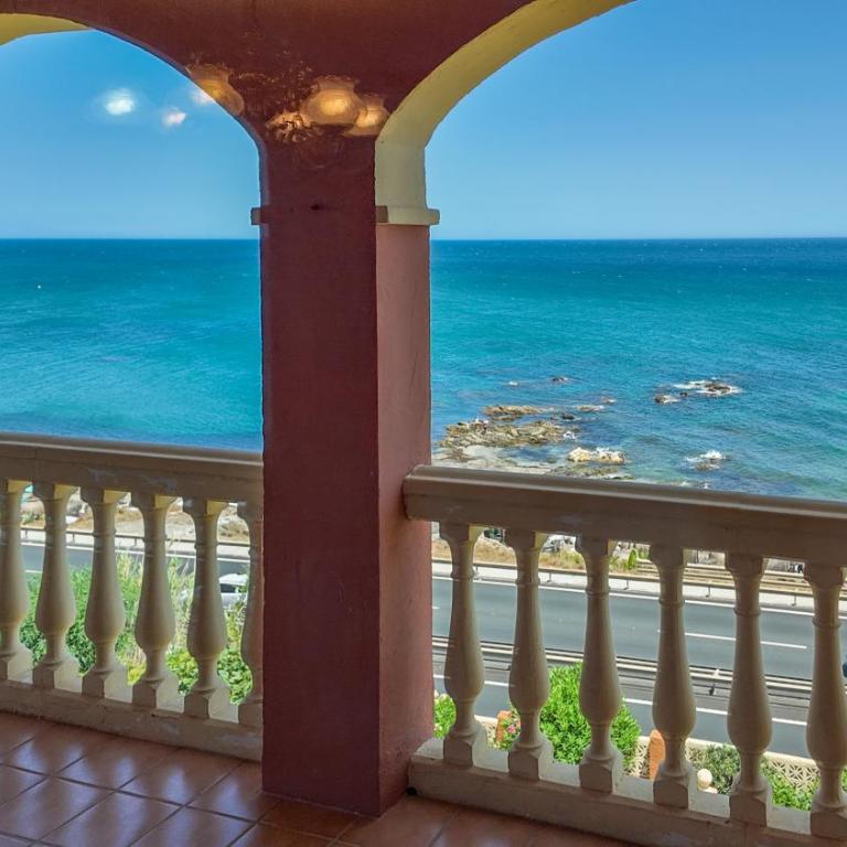 Luxury Andalusian Villa with Panoramic Mediterranean Sea Views & Private Pool & Multi-Level Gardens - Villa - 21