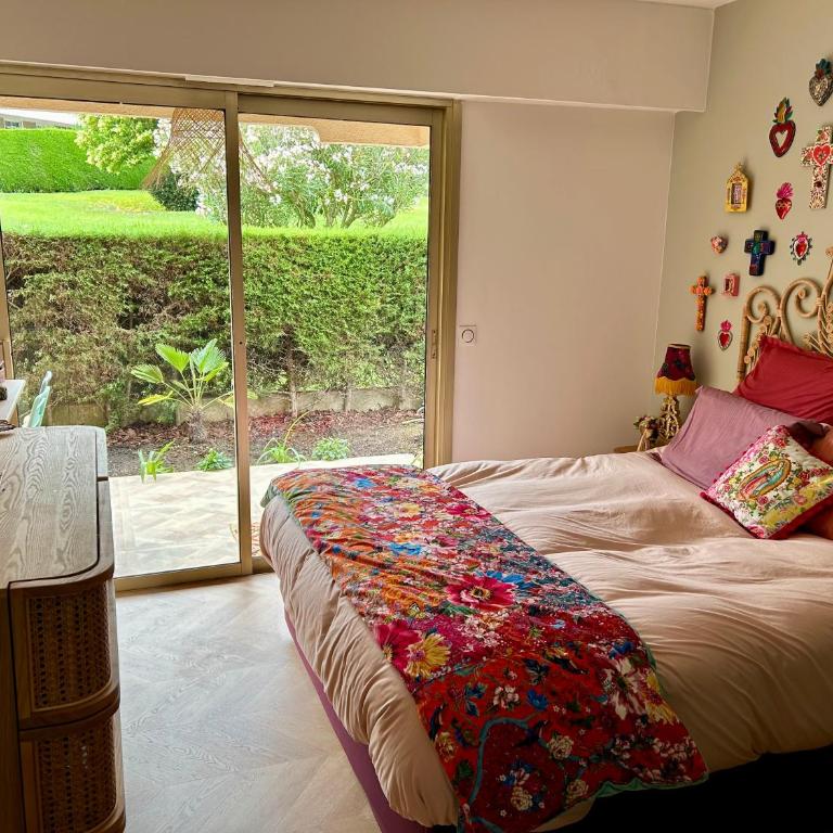 Superbe 3P bohème, Juan les pins, jardin, calme et proche de la mer - Two-Bedroom Apartment - 7