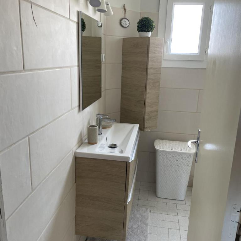 La coquille - Appartement spacieux 45m2, T2 à 1min de la plage - WIFI - Apartamento de 1 dormitorio - 8