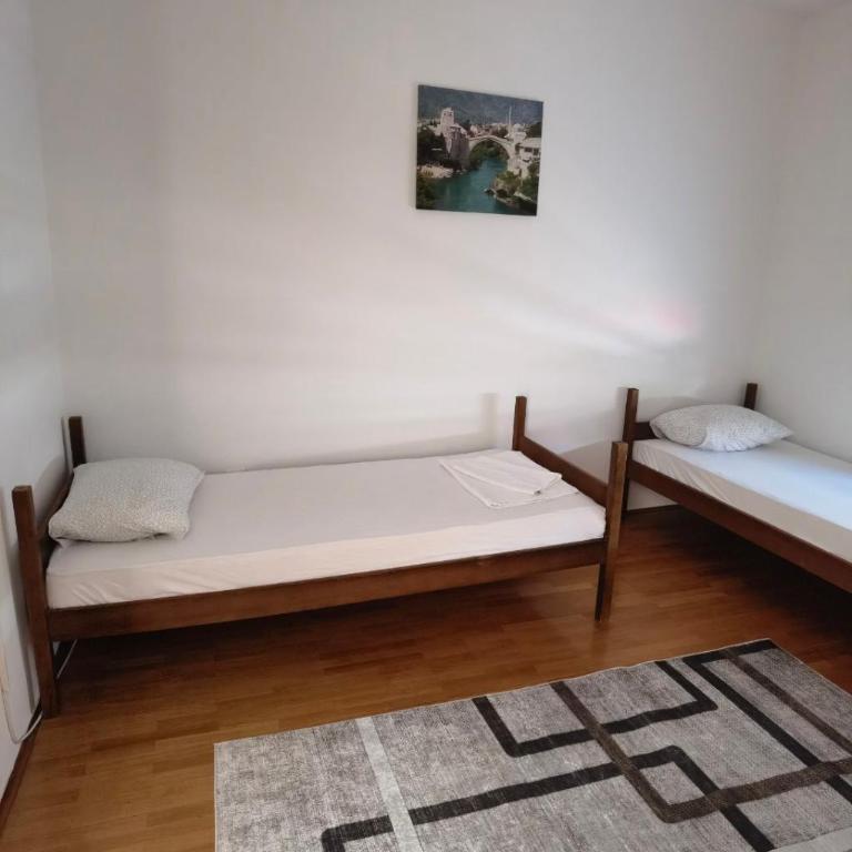 Lovely Bosnian Home - Bed in 4-Bed Mixed Dormitory Room - 5